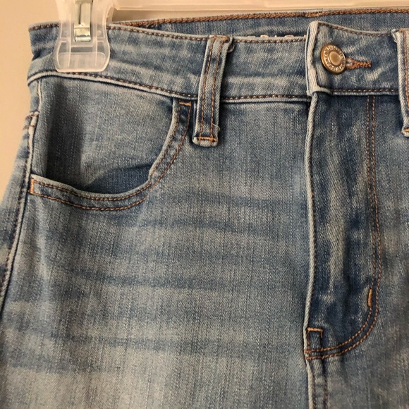 Light Blue High Rise American Eagle Jeans - Picture 5 of 7